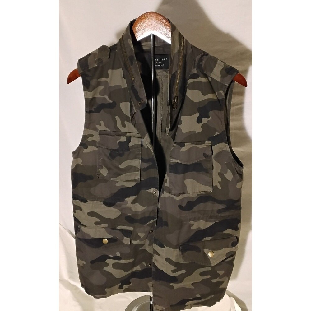 Love Tree Vest Women's L Camo Sleeveless Snap Front Pockets